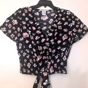 American Rag Floral Blouse. Size Large